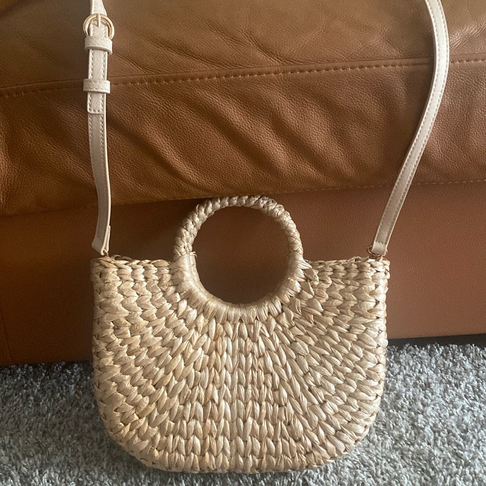LC LAUREN CONRAD | Half Moon Lined Straw Woven Side Crossbody Tote Bag
